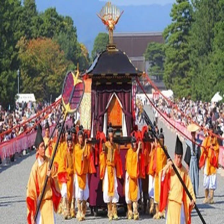 京都の秋を彩る代表的なイベントの一つ、時代祭は、毎年10月中...